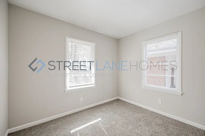 Building Photo - 2716 Walker St