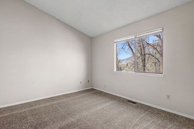 Building Photo - 2315 Lexington Village Ln