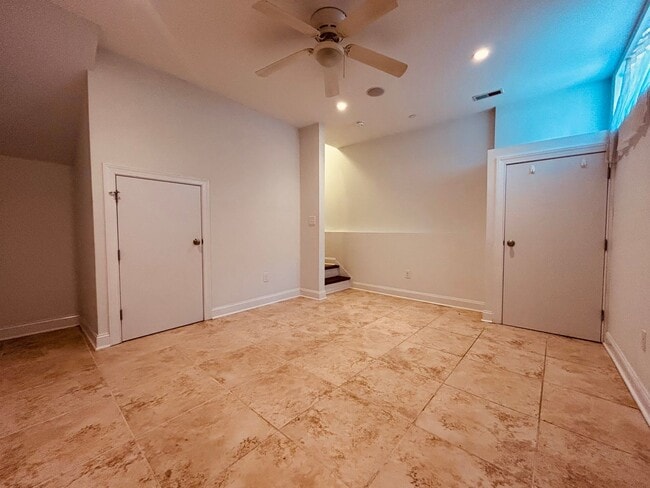 Building Photo - 1009 N 3rd St