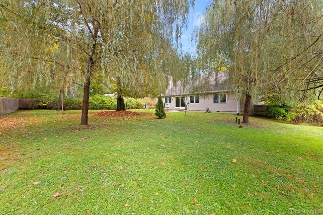 Building Photo - 19 Rockledge Rd