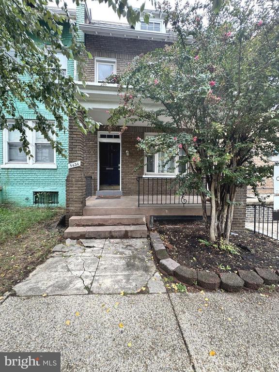 Building Photo - 3626 12th St NE