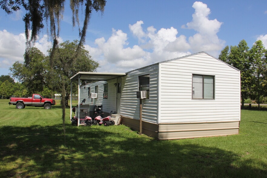 Building Photo - 3851 Spiker Ln
