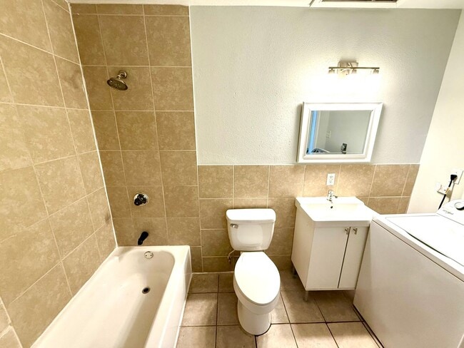 Building Photo - 509 Meadow Forge