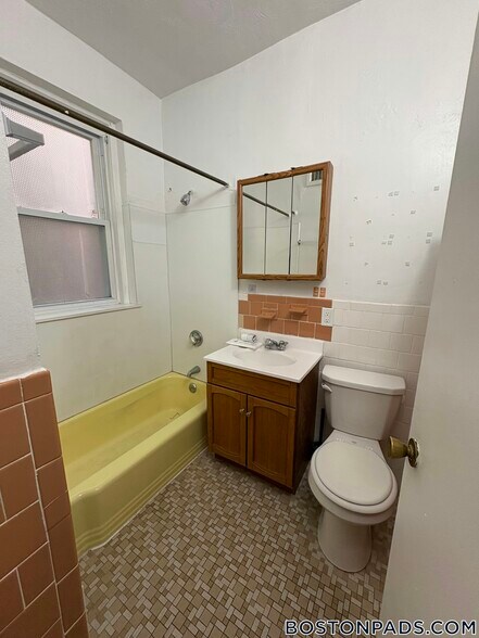 Building Photo - 33 Lancaster Terrace