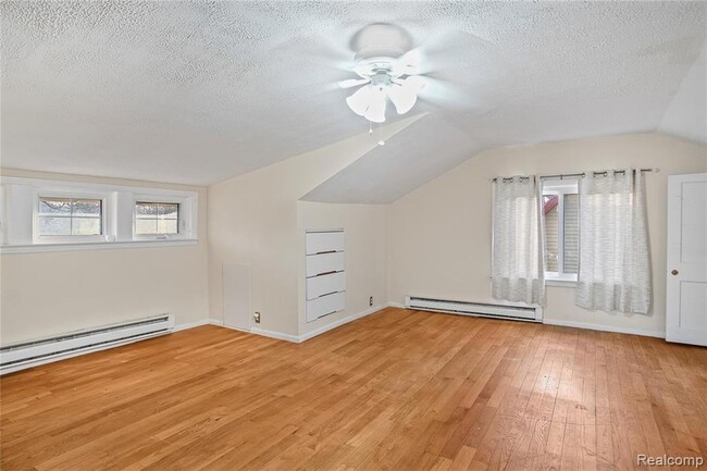 Building Photo - 144 Woodward Ave