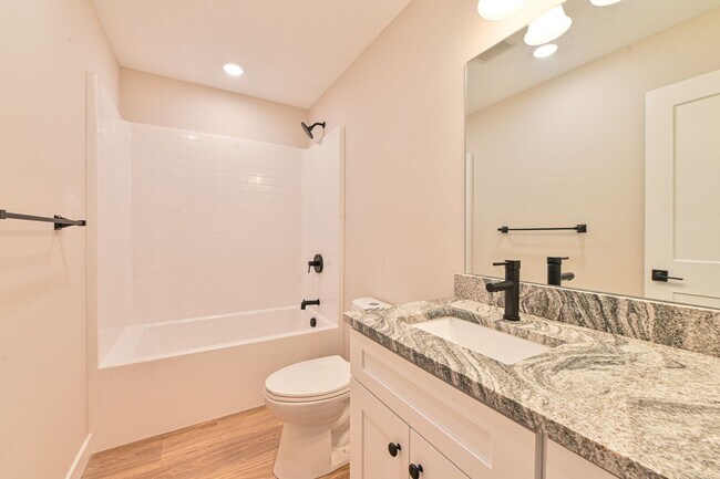 Building Photo - Walworth Townhomes