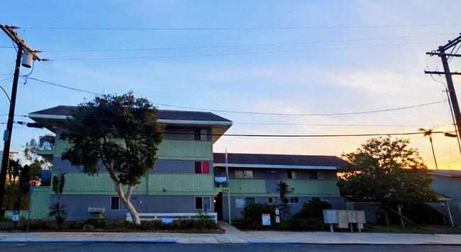 Building Photo - Redwood Terrace Apartments