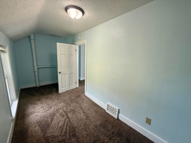 Building Photo - 3 Bed 2 Bath Single Family Home in Wausau