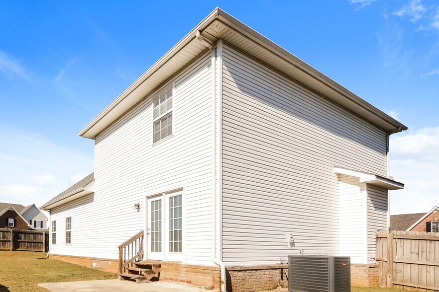 Building Photo - 3306 Hamberton Cir