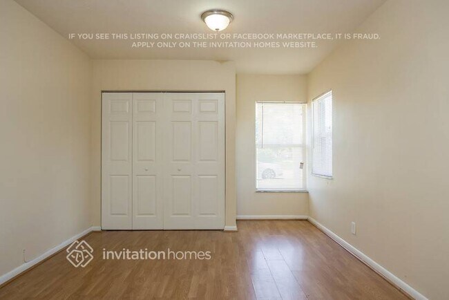 Building Photo - 401 NW 8th Ct