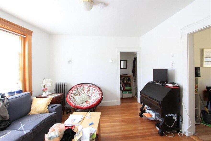 Building Photo - 97 Hancock St