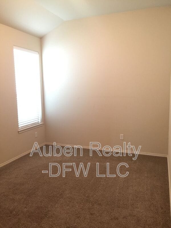 Building Photo - 2310 Wood River Pkwy