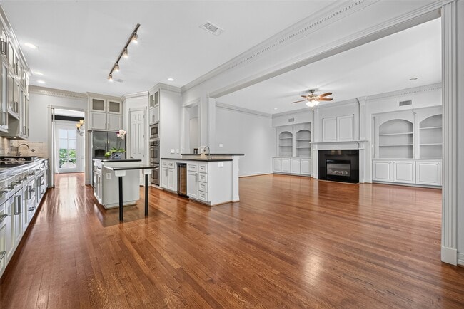Building Photo - 3515 Durness Way