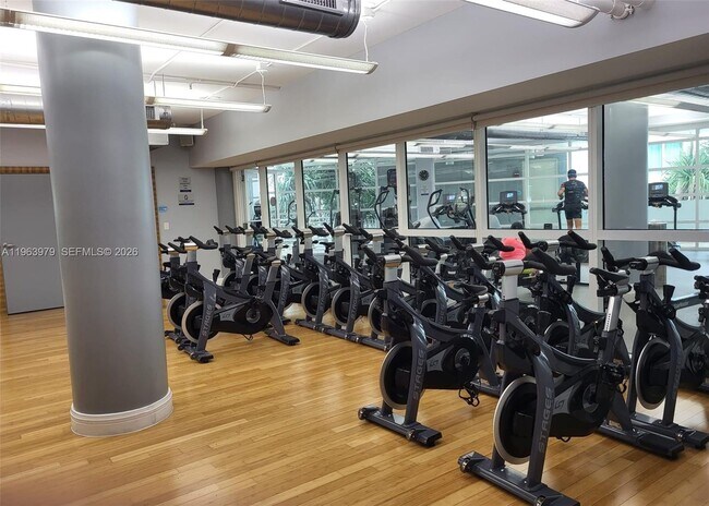 Building Photo - 253 NE 2nd St