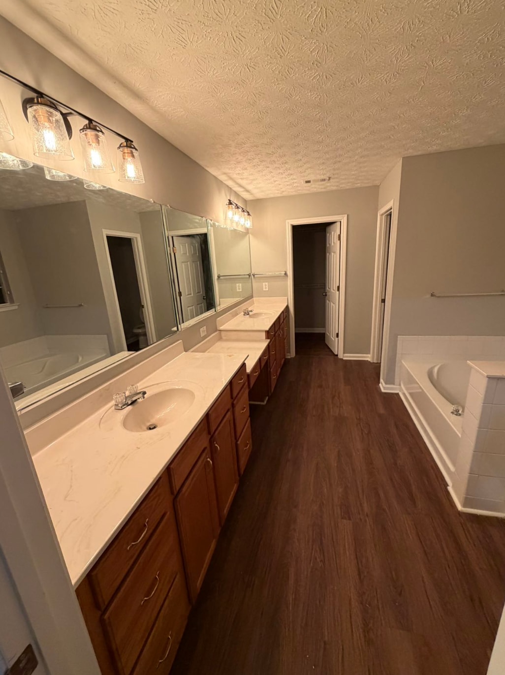 Building Photo - 421 Concord Cir