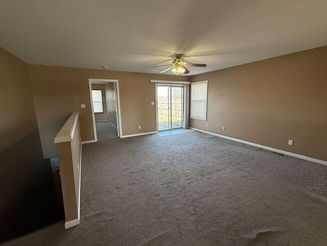 Building Photo - Spacious Home on the west side of Junction City ~ Available Early January