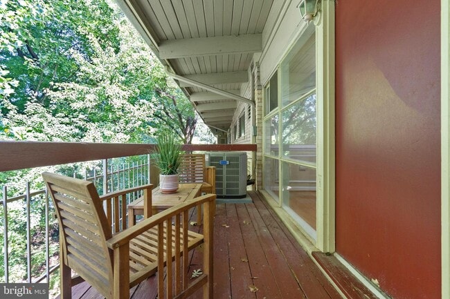 Building Photo - 4381 Americana Dr