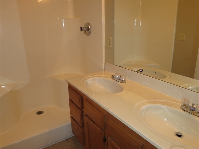 Building Photo - 10634 Bartley Dr
