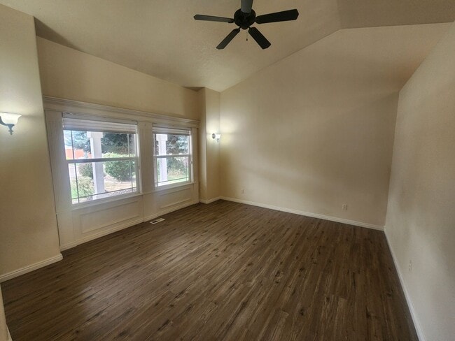 Building Photo - 3654 N Price Way