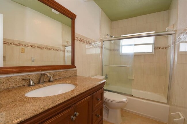 Building Photo - 5385 SW 8th Ct