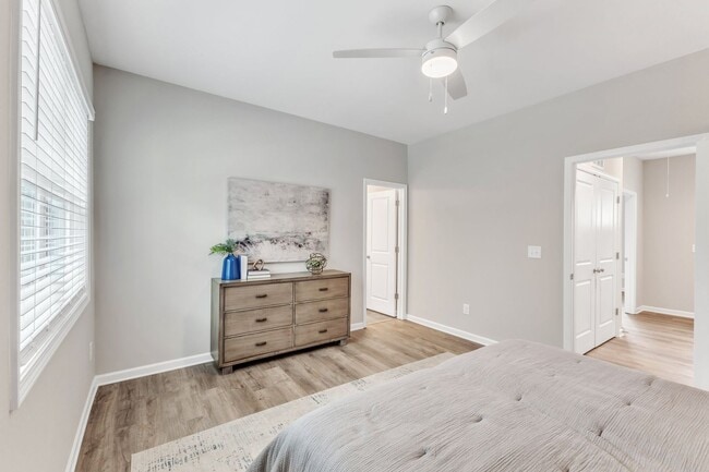 Building Photo - 3/3.5 NC State Townhome Near Centennial Campus