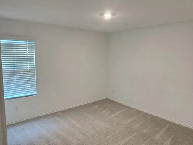 Building Photo - 1033 Mountain Laurel Rd