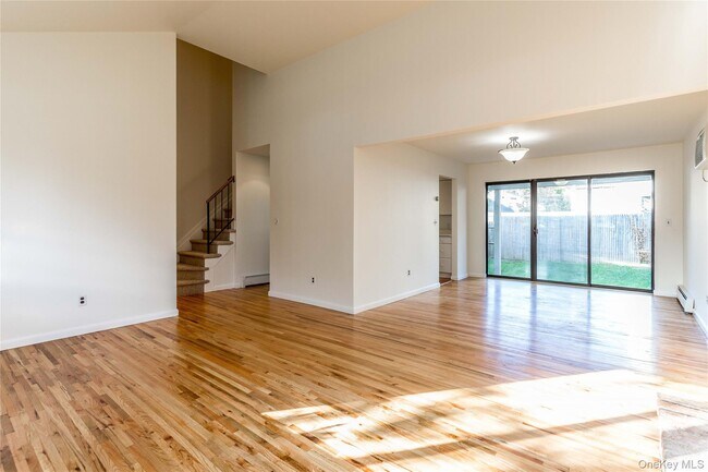 Building Photo - 35 B S Norwood Rd