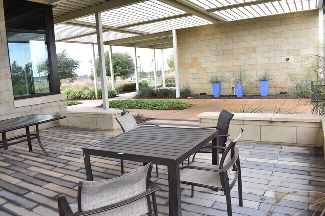 Building Photo - 32042 Sweet Pea Mdw Dr