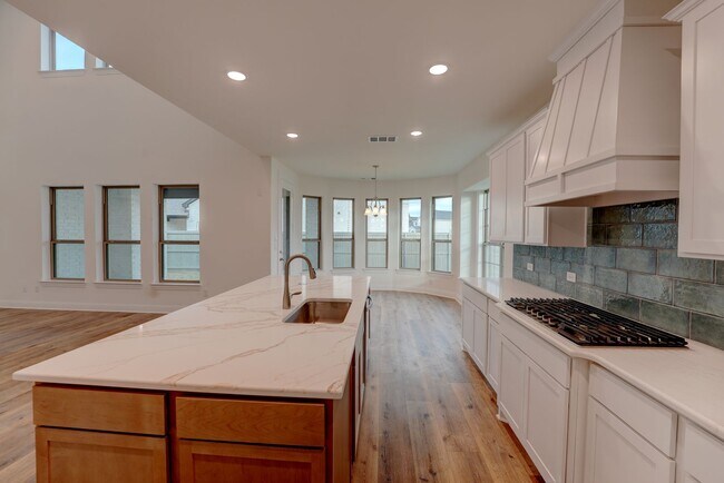 Building Photo - Must See 5 Bed 4.5 Bath in Northlake