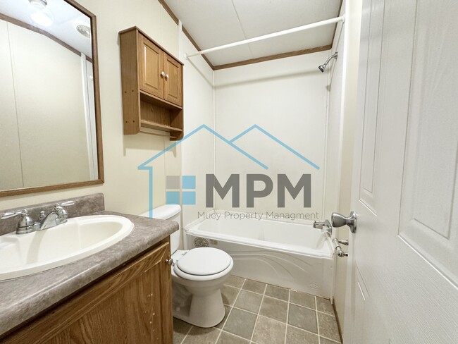 Building Photo - 412 Balboa Dr