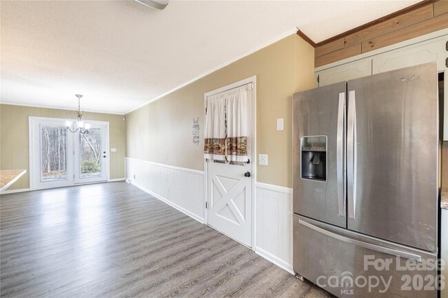 Building Photo - 24752 Kates Dr