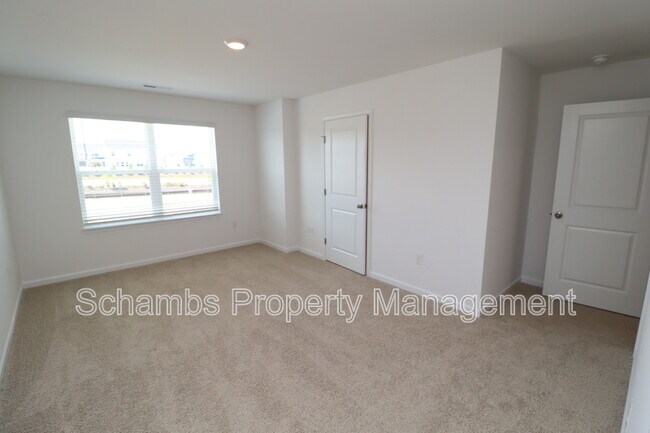 Building Photo - 360 Freestall Dr