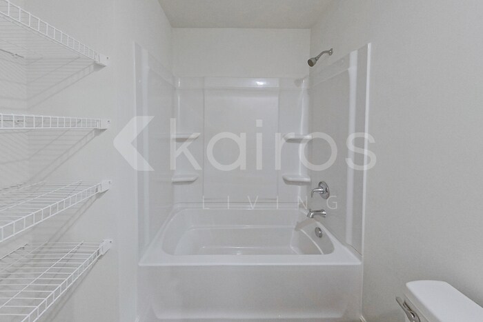 Building Photo - 285 Gaston Cir