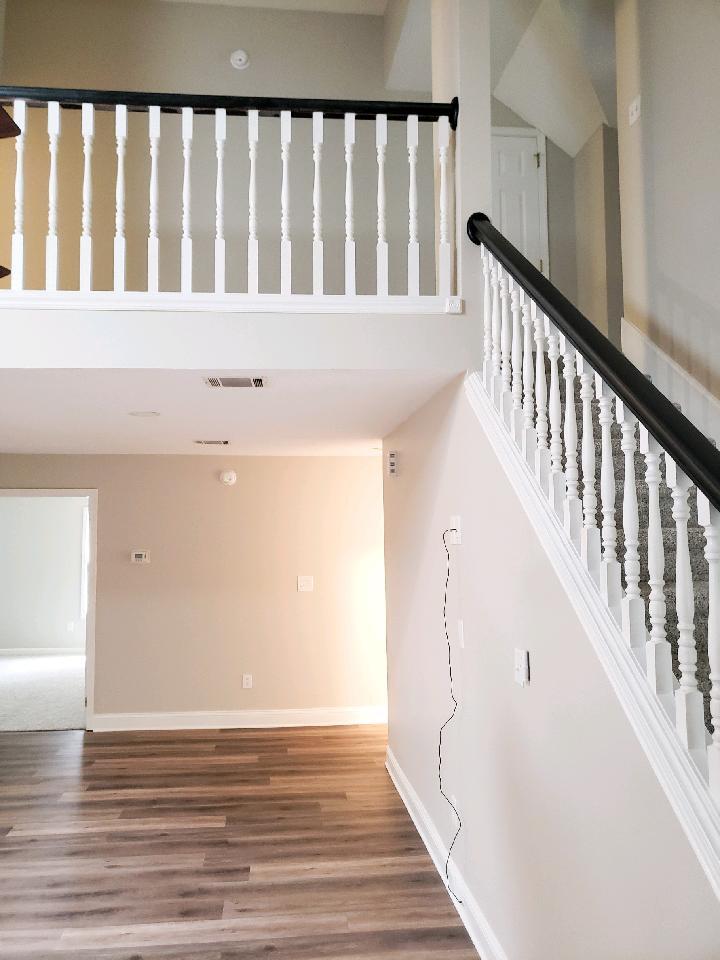 Building Photo - 924 Stonebrook Dr