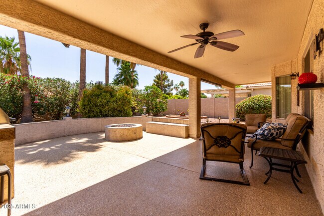 Building Photo - 9637 E Sundune Dr
