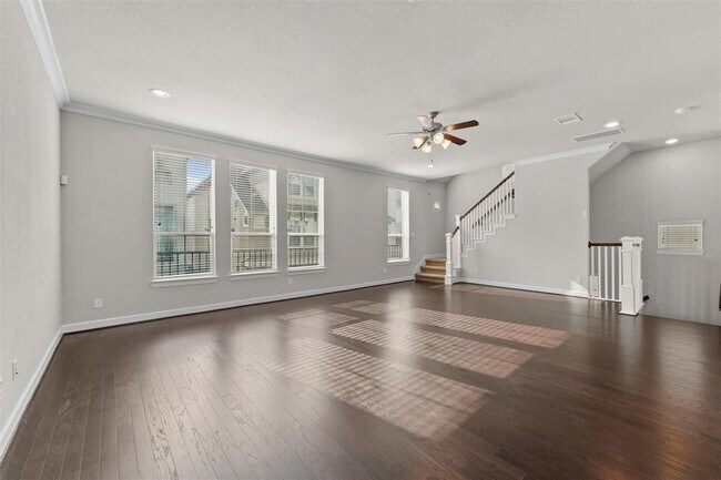 Building Photo - 9611 Knights Station Dr