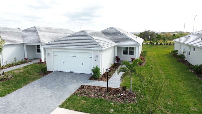 Building Photo - 8173 Sternway Rd