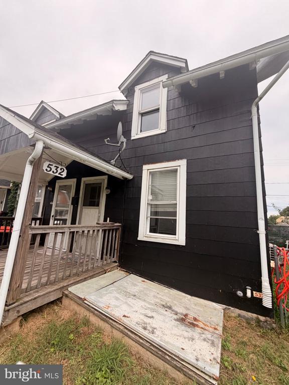 Building Photo - 532 Susquehanna Ave