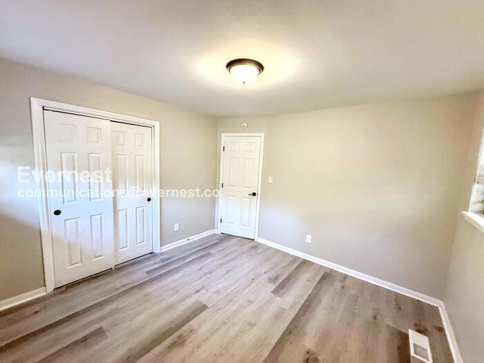 Building Photo - 7423 2nd Ave S