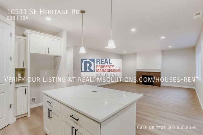 Building Photo - 10511 SE Heritage Rd