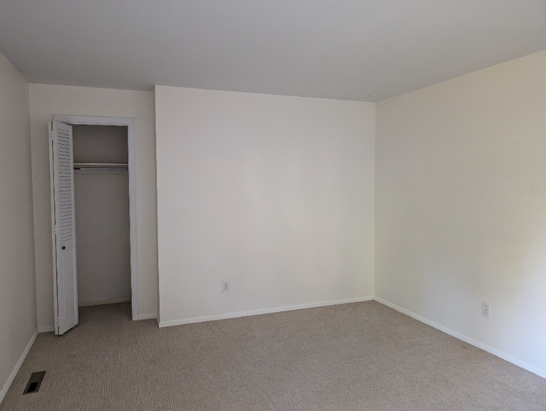 Building Photo - 1808 Indian Meadows Ln