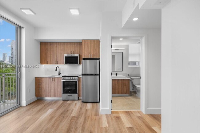 Building Photo - 650 SW 1st St