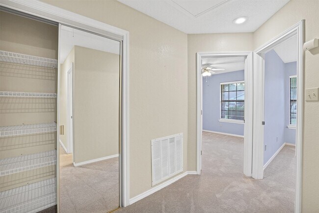 Building Photo - 2118 Churchill Downs Dr
