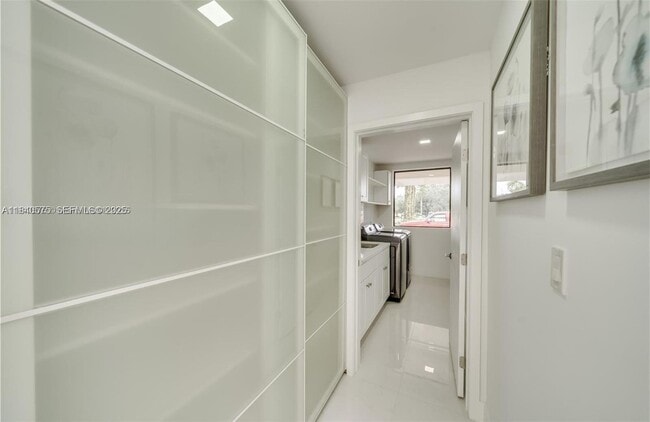 Building Photo - 14401 SW 63rd St