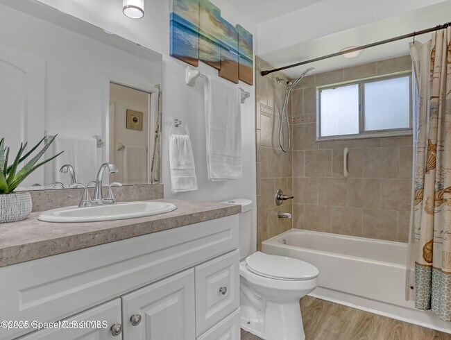 Building Photo - 730 Ridge Club Dr