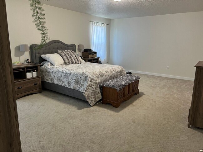 Building Photo - 4 bedroom, 3 car garage home in Meridian!!