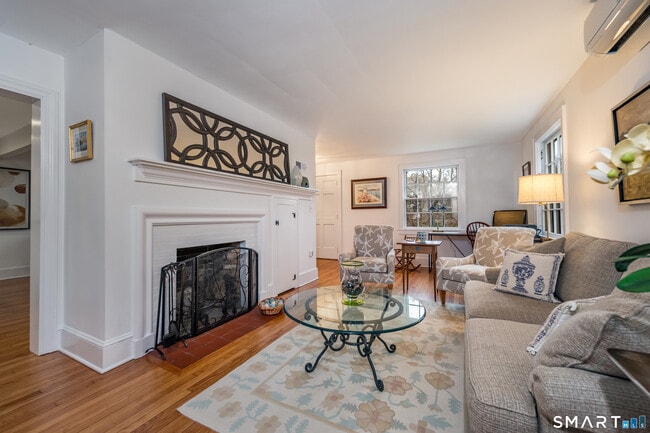 Building Photo - 99 Bay View Ave