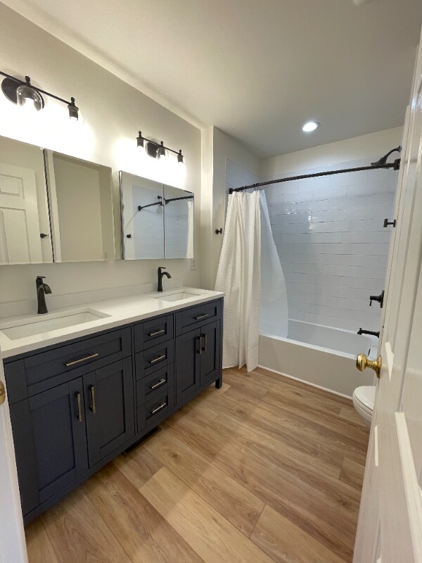 Building Photo - 1325 Sweetclover Dr
