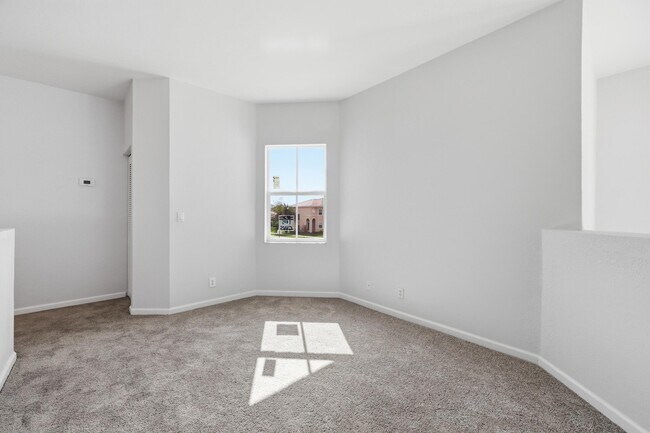 Building Photo - 5601 Spanish River Rd