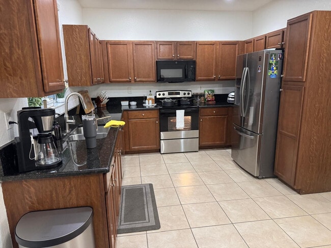 Building Photo - 3202 NW 31st Terrace